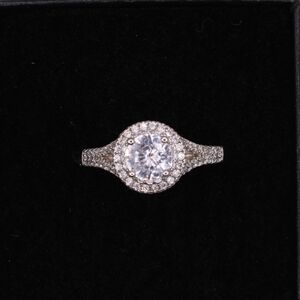 925 Sterling Silver Elegant Engagement Wedding Ring